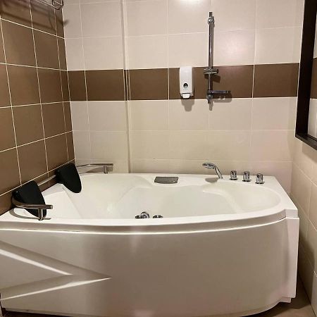 Homestay Melaka B Lagoon Studio Apartment Free Waterpark Tickets Kampong Bukit Beruang Eksteriør billede